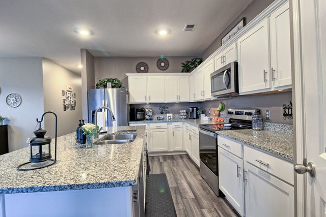 464 Pender Woods Drive, Summerville, SC 29486