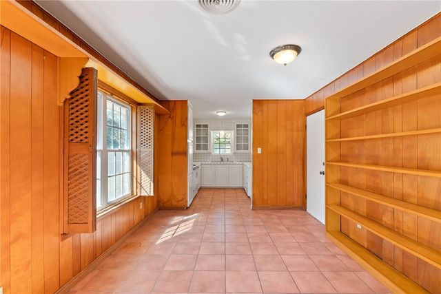 921 W Terrace Blvd, Rockport, TX 78382