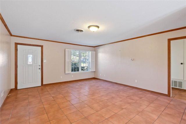 921 W Terrace Blvd, Rockport, TX 78382