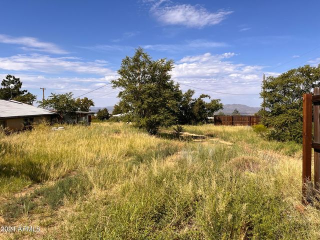 8420 S HIGHWAY 89 --, Kirkland, AZ 86332