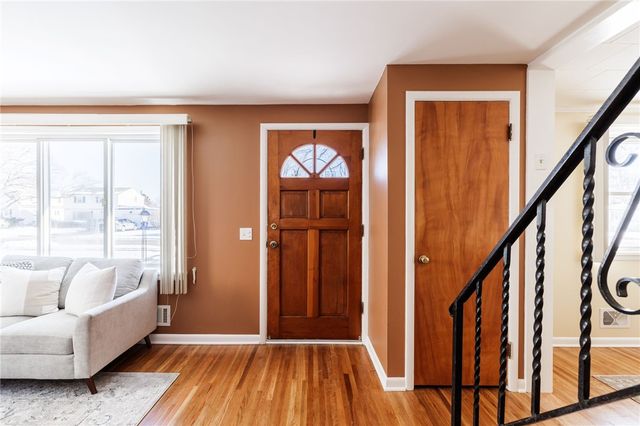 95 Ridgewood Road, Greece, NY 14626