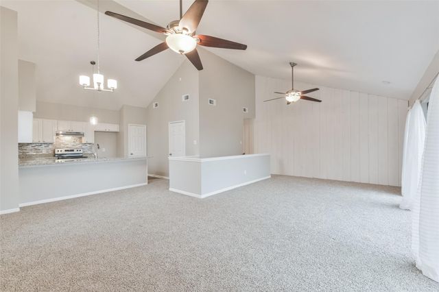 47 April Point Drive N, Conroe, TX 77356