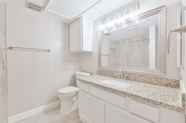 47 April Point Drive N, Conroe, TX 77356