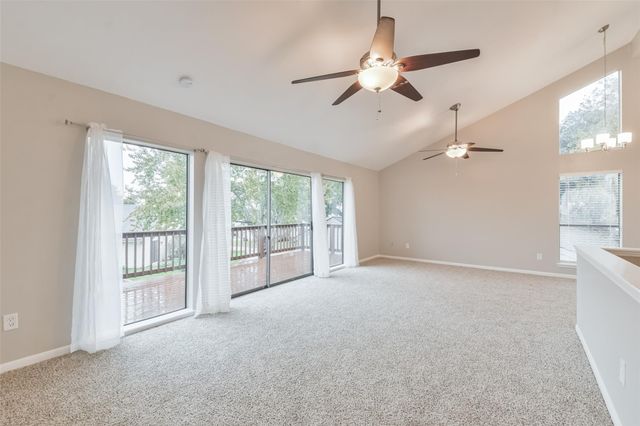 47 April Point Drive N, Conroe, TX 77356