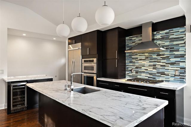 1653 Taunton Road, Birmingham, MI 48009