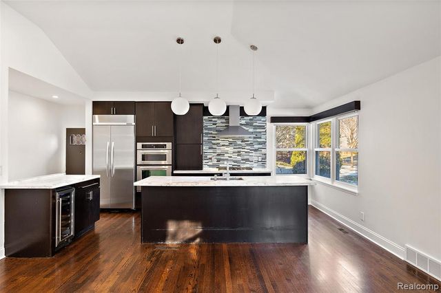 1653 Taunton Road, Birmingham, MI 48009