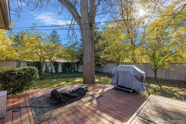 1653 Taunton Road, Birmingham, MI 48009