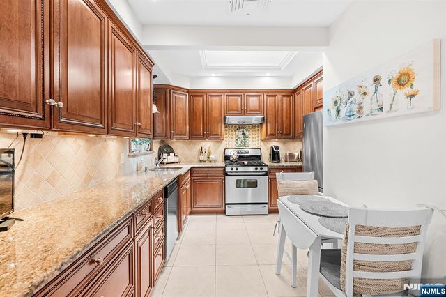 1631 Maple Street, Fort Lee, NJ 07024
