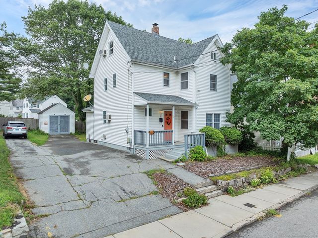 17 Walden Avenue, New London, CT 06320