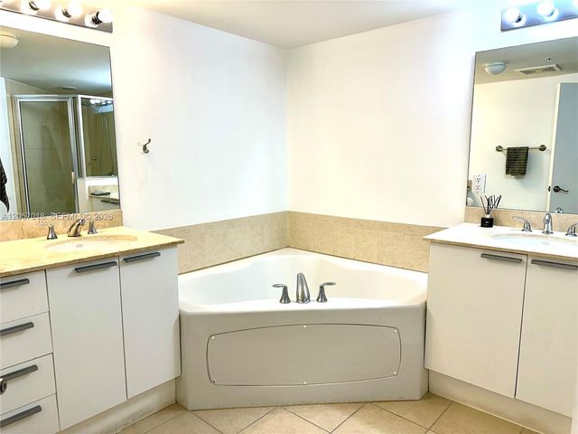 16699 Collins Avenue 2309, Sunny Isles Beach, FL 33160
