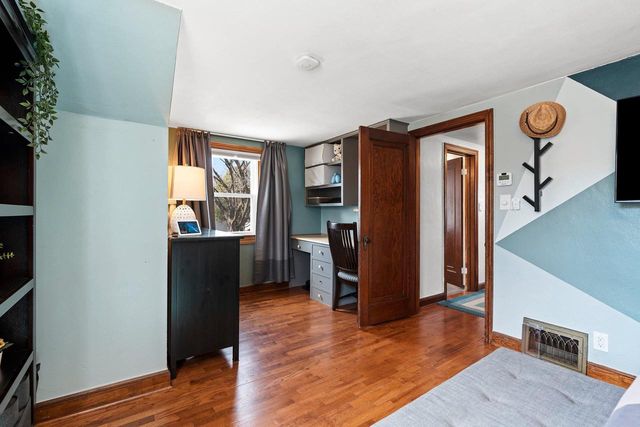 1729 N HARRIMAN STREET, Appleton, WI 54911