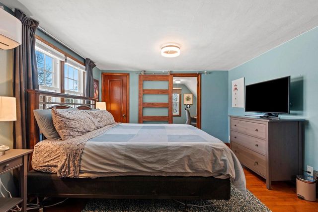 1729 N HARRIMAN STREET, Appleton, WI 54911