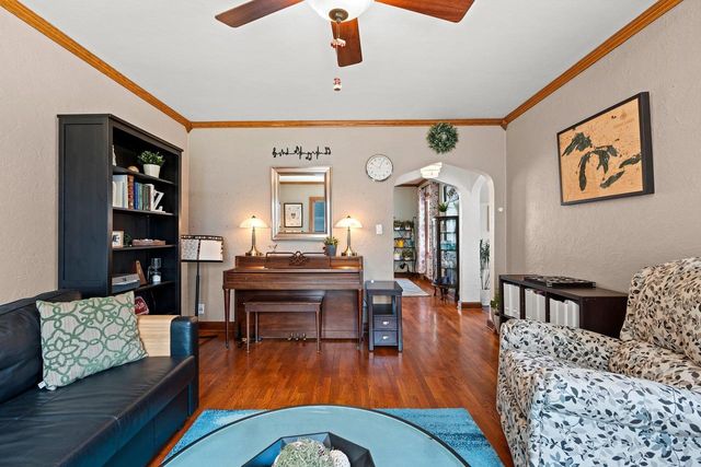 1729 N HARRIMAN STREET, Appleton, WI 54911