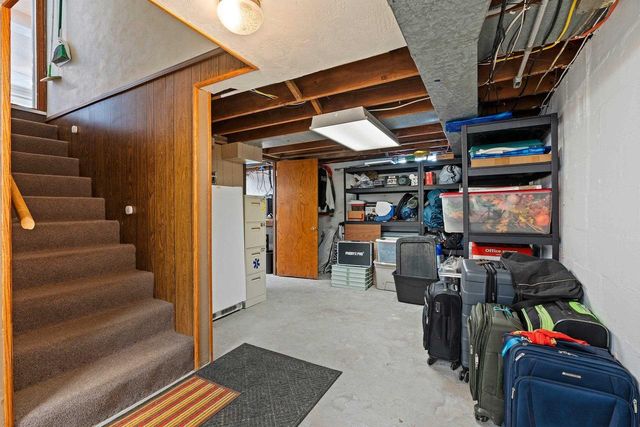 1729 N HARRIMAN STREET, Appleton, WI 54911