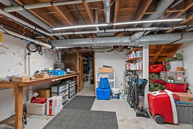 1729 N HARRIMAN STREET, Appleton, WI 54911