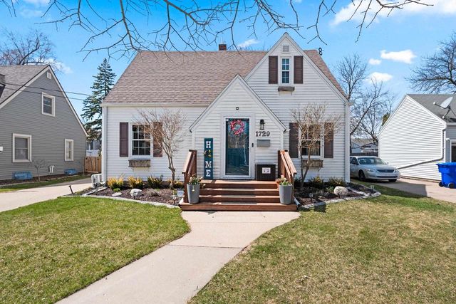 1729 N HARRIMAN STREET, Appleton, WI 54911
