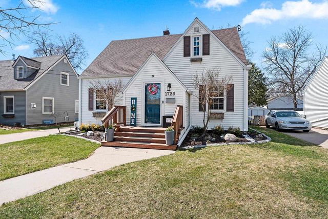 1729 N HARRIMAN STREET, Appleton, WI 54911