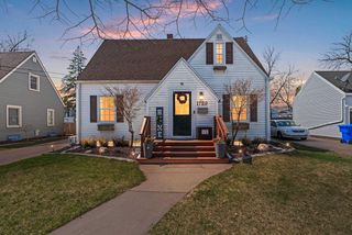 1729 N HARRIMAN STREET, Appleton, WI 54911