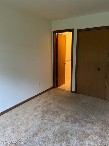 43719 Hartford Drive 334, Clinton Township, MI 48038