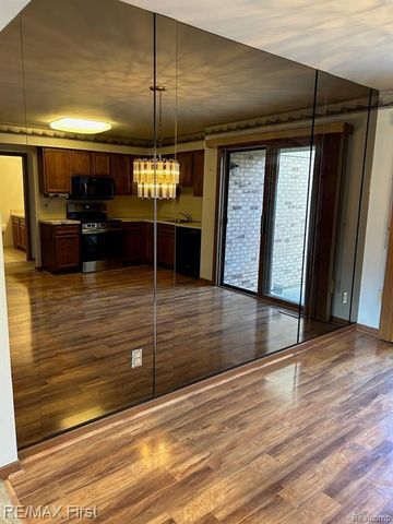 43719 Hartford Drive 334, Clinton Township, MI 48038