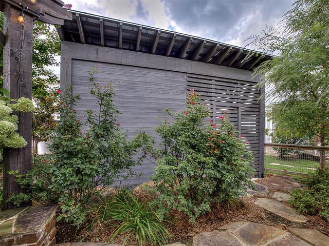 40 Redbud Street, Carlton Landing, OK 74432