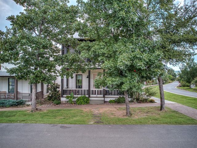 40 Redbud Street, Carlton Landing, OK 74432