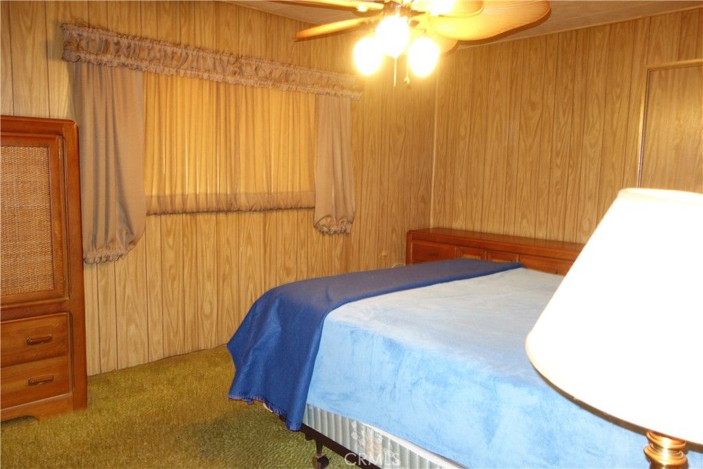 Image 11 of property listing at 770 S Lyon, Hemet, CA 92543