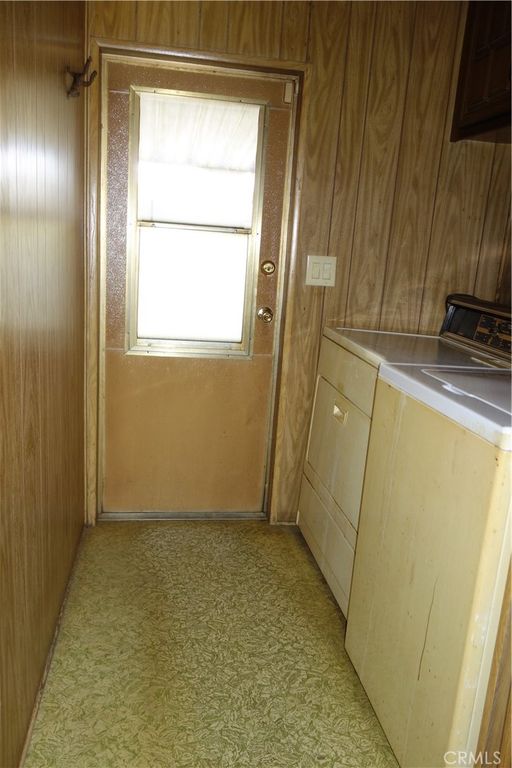 Image 17 of property listing at 770 S Lyon, Hemet, CA 92543