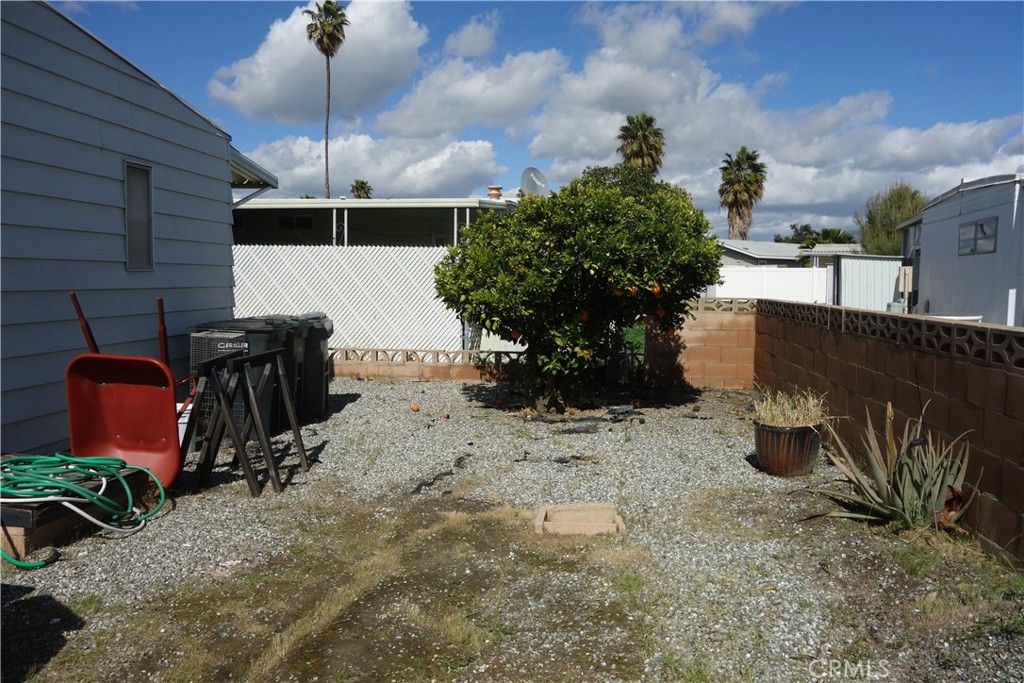 Image 18 of property listing at 770 S Lyon, Hemet, CA 92543