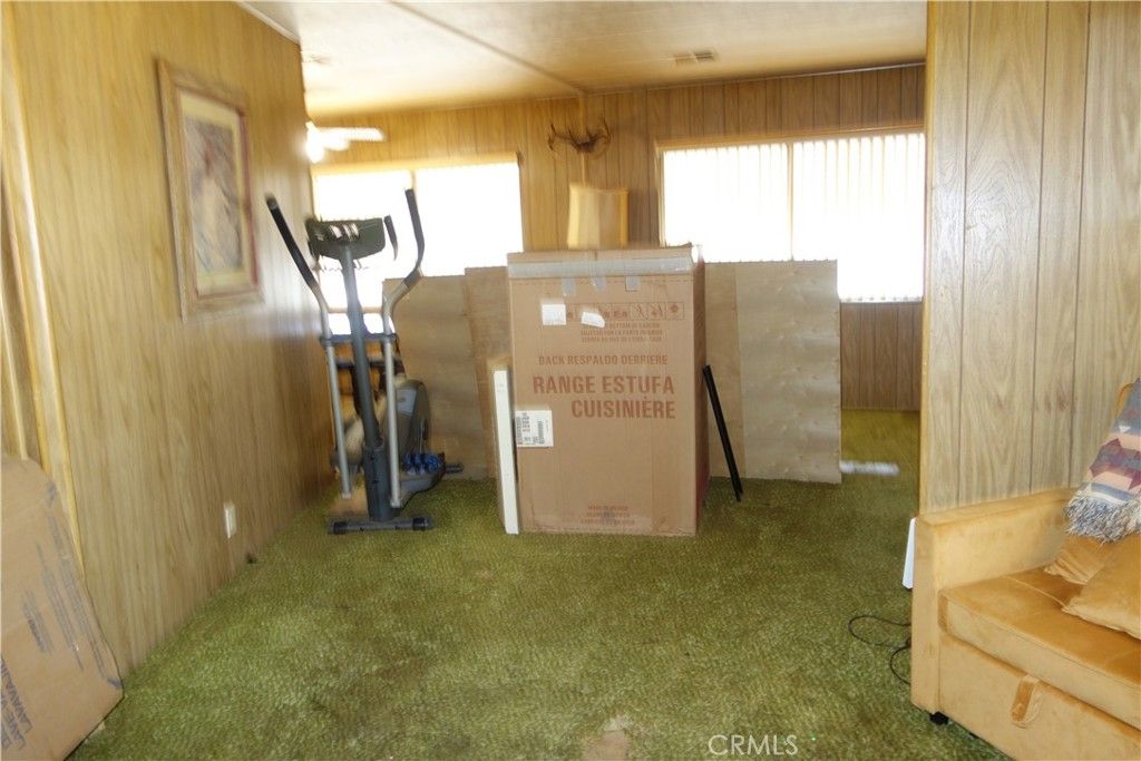 Image 3 of property listing at 770 S Lyon, Hemet, CA 92543