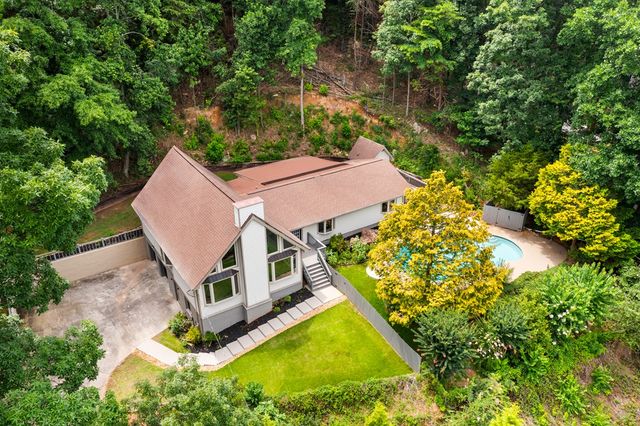 2219 Rocky Face Circle, Dalton, GA 30720