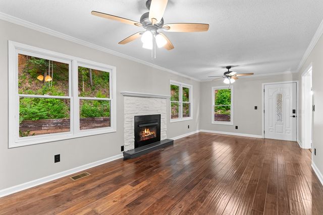 2219 Rocky Face Circle, Dalton, GA 30720