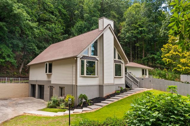 2219 Rocky Face Circle, Dalton, GA 30720