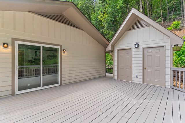 2219 Rocky Face Circle, Dalton, GA 30720