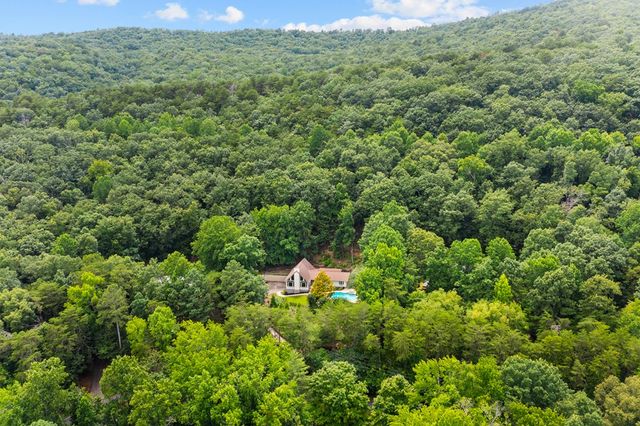 2219 Rocky Face Circle, Dalton, GA 30720