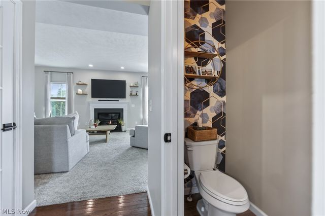 872 Hilliary Lane, Aurora, OH 44202