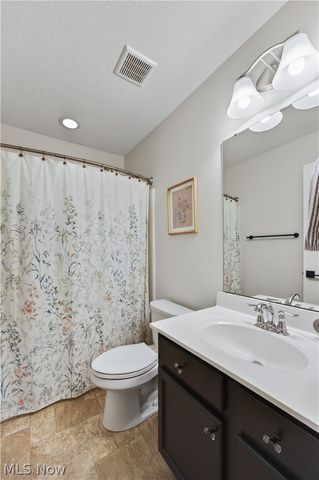 872 Hilliary Lane, Aurora, OH 44202