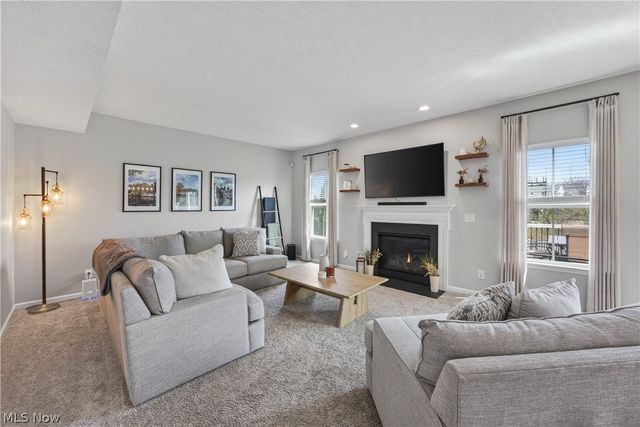 872 Hilliary Lane, Aurora, OH 44202