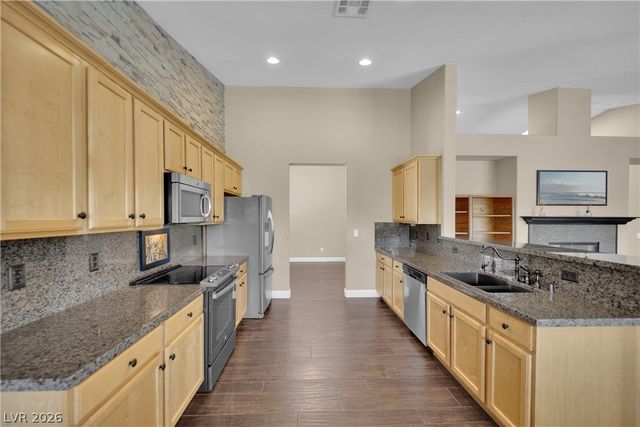 5812 Bargull Bay Avenue, Las Vegas, NV 89131
