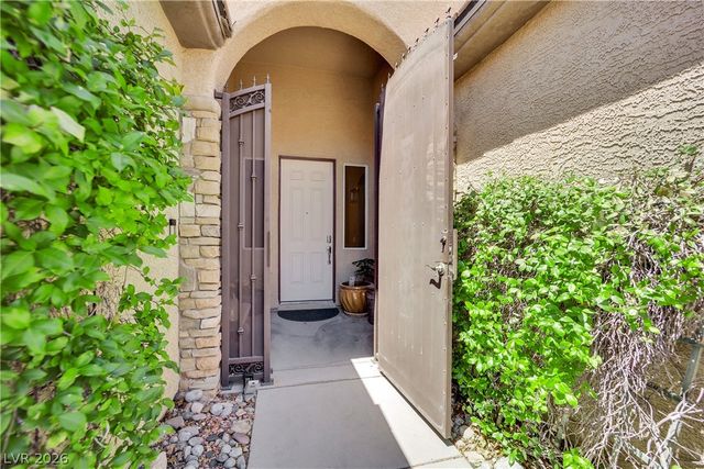5812 Bargull Bay Avenue, Las Vegas, NV 89131