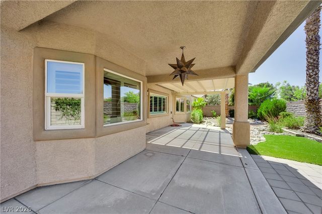 5812 Bargull Bay Avenue, Las Vegas, NV 89131