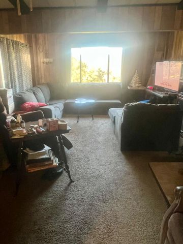 32434 Lockwood Lane, Prather, CA 93651