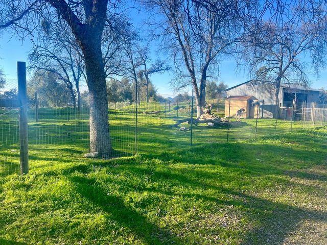 32434 Lockwood Lane, Prather, CA 93651