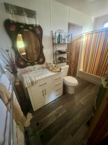 32434 Lockwood Lane, Prather, CA 93651