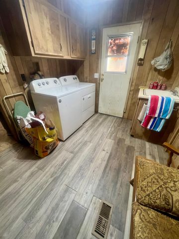 32434 Lockwood Lane, Prather, CA 93651