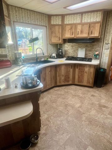 32434 Lockwood Lane, Prather, CA 93651