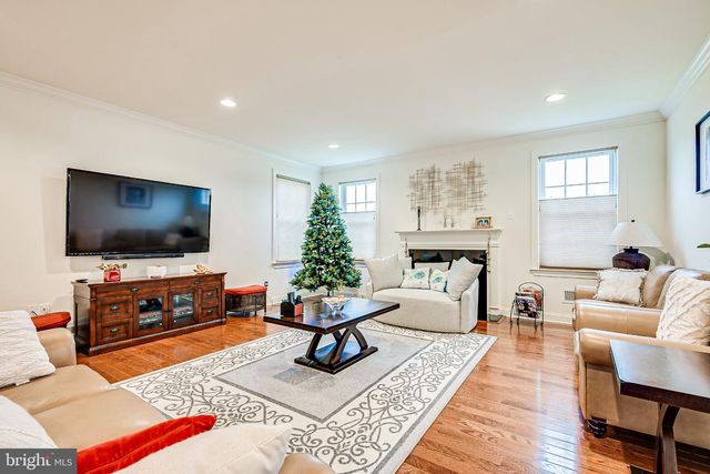 2 EAGLE CT, Monmouth Junction, NJ 08852