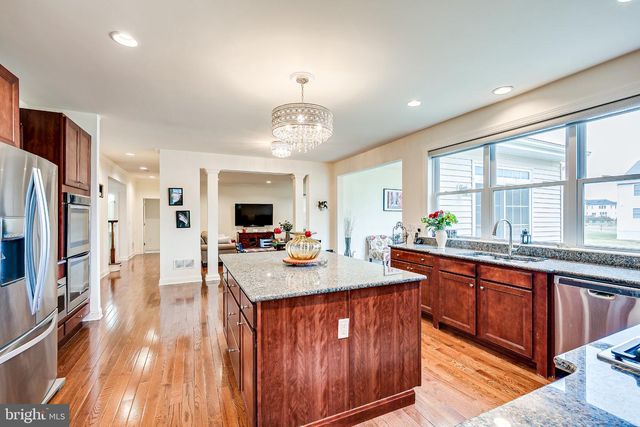 2 EAGLE CT, Monmouth Junction, NJ 08852