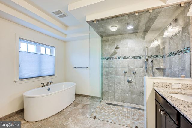 2 EAGLE CT, Monmouth Junction, NJ 08852