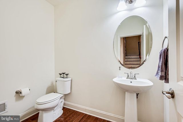 2 EAGLE CT, Monmouth Junction, NJ 08852